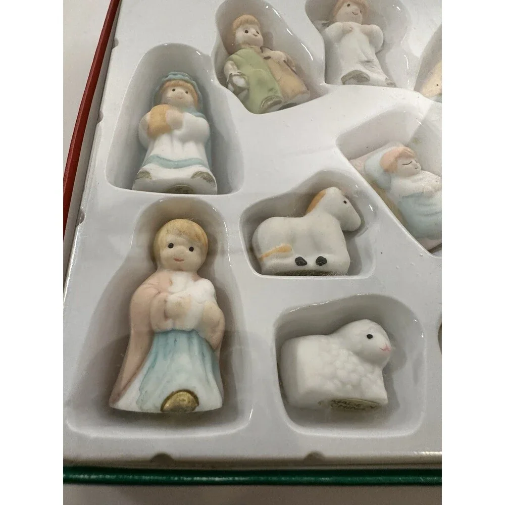 Vintage Mini Nativity Set Of 11 Trim Trends Seasonal Specialities Company 1994
